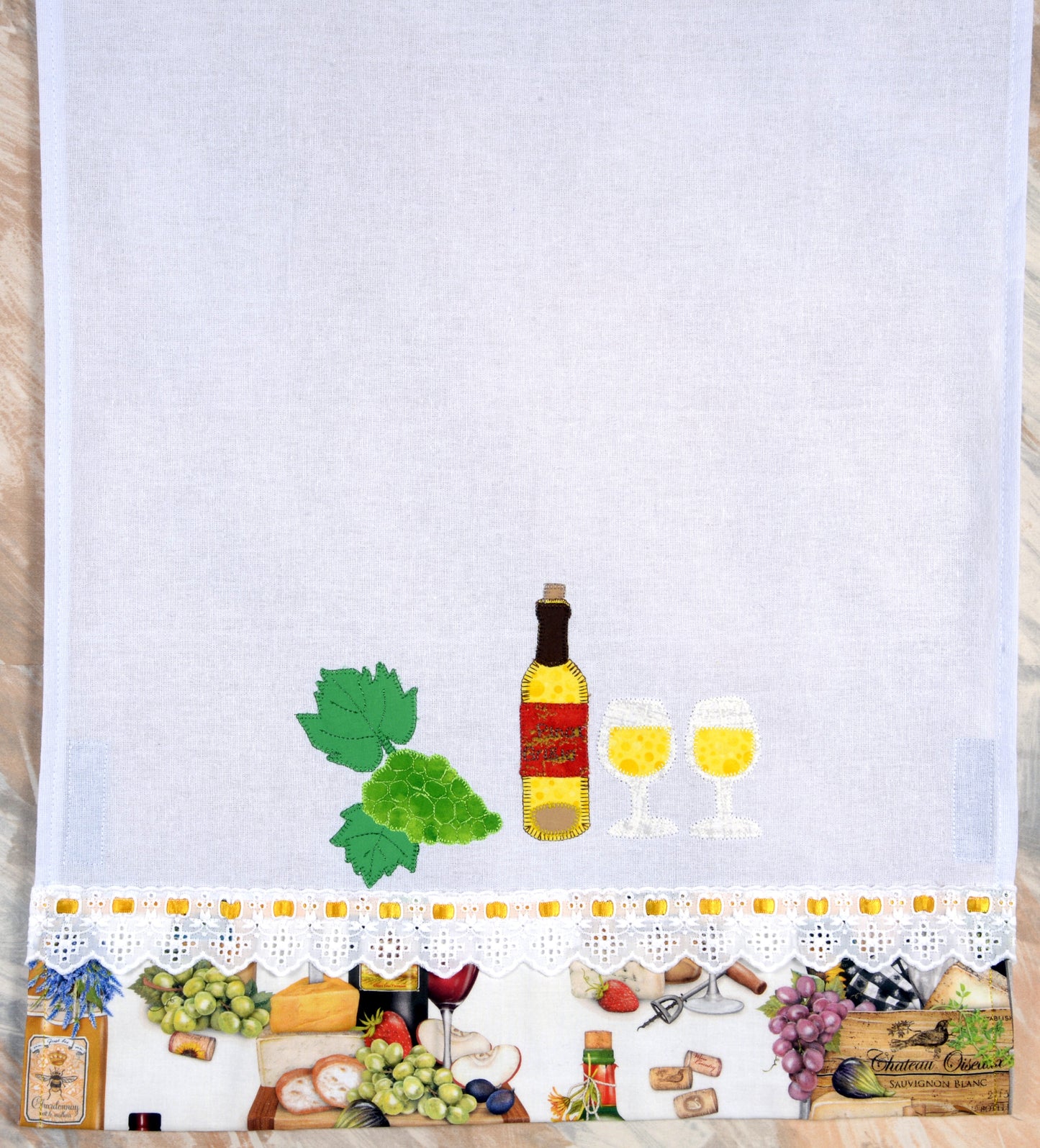 Tea Towel White Wine, glasses and Grapes
