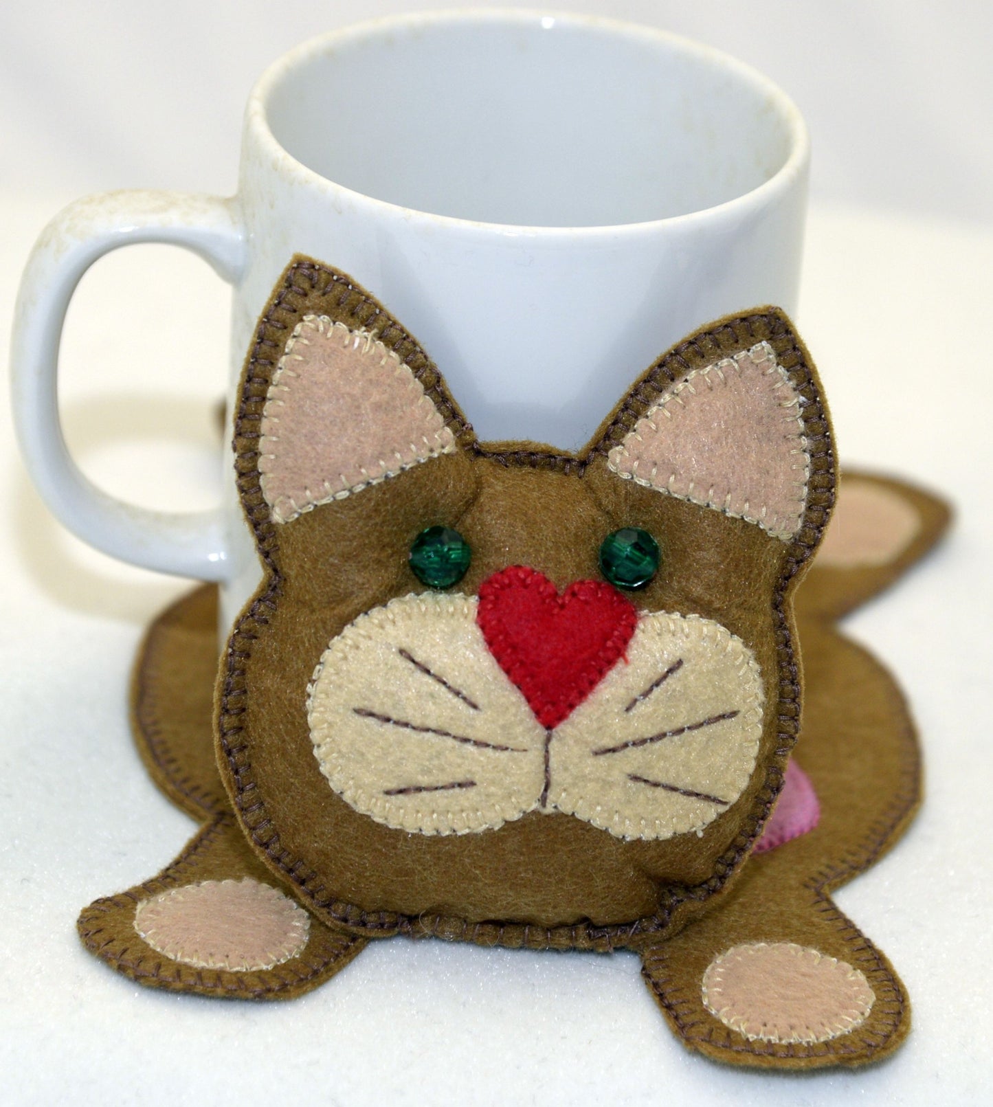 Mug Rug - Brown cat with pink heart on back