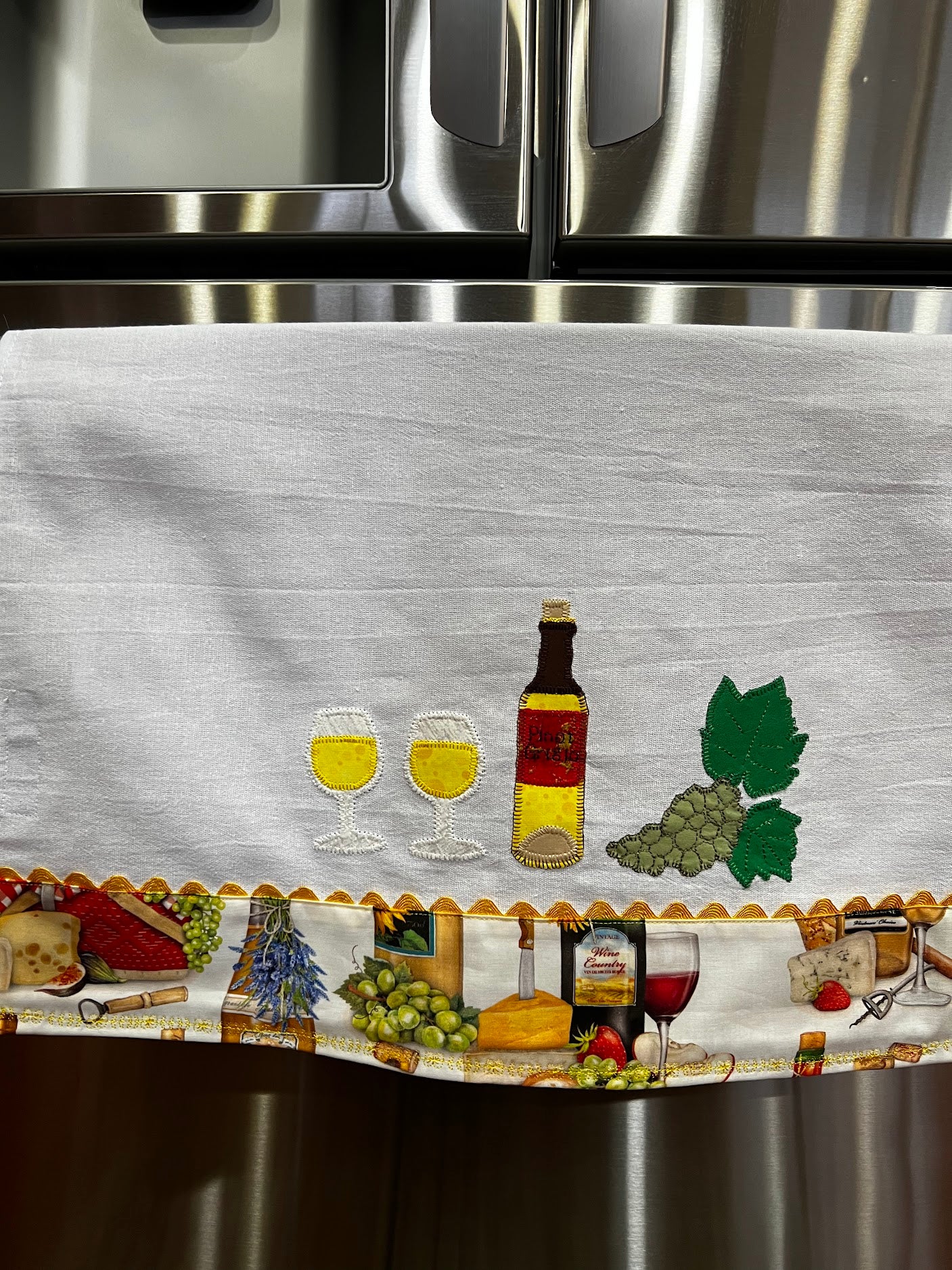 Tea Towel White Wine, glasses and Grapes