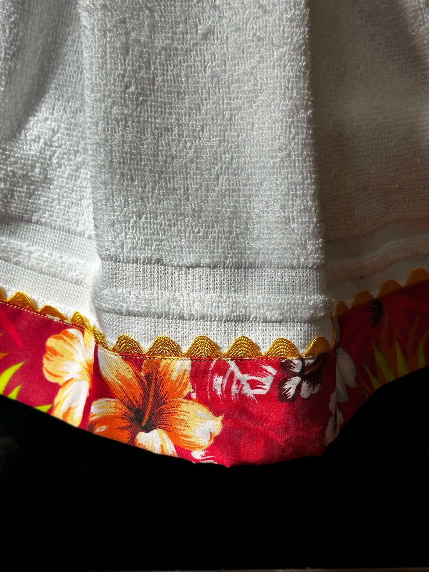 Hanging Towel - Hawaii Flower Themed