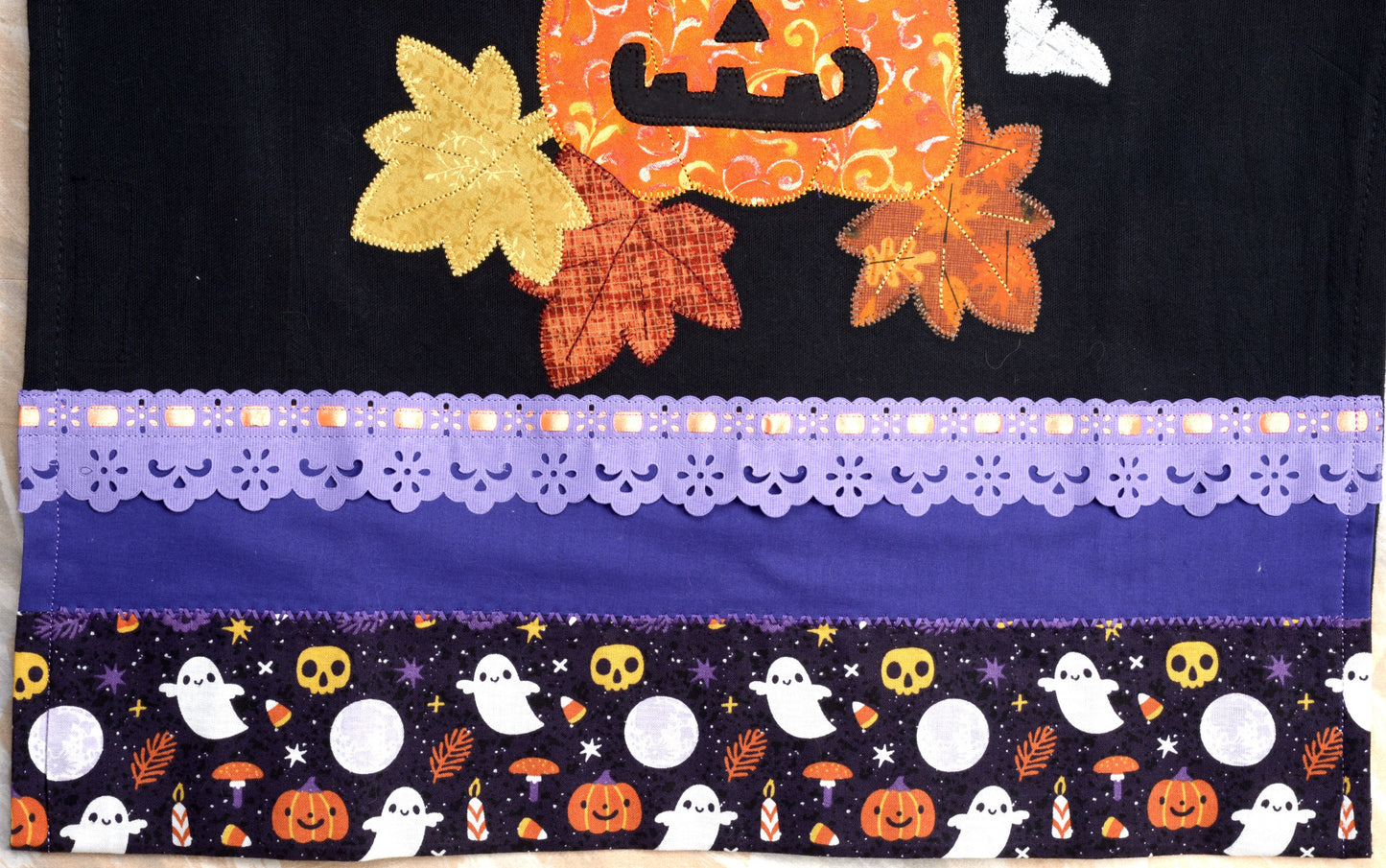 Tea Towel Halloween scare Pumpkin Carved with Witch Hat - Black