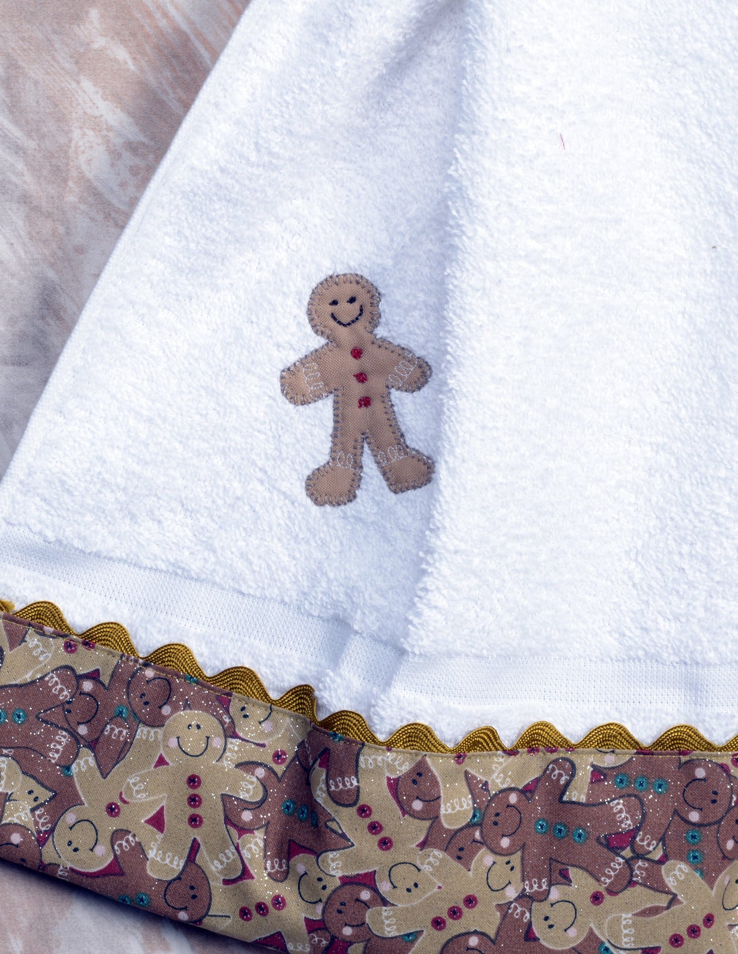 Hanging Towel - Gingerbread