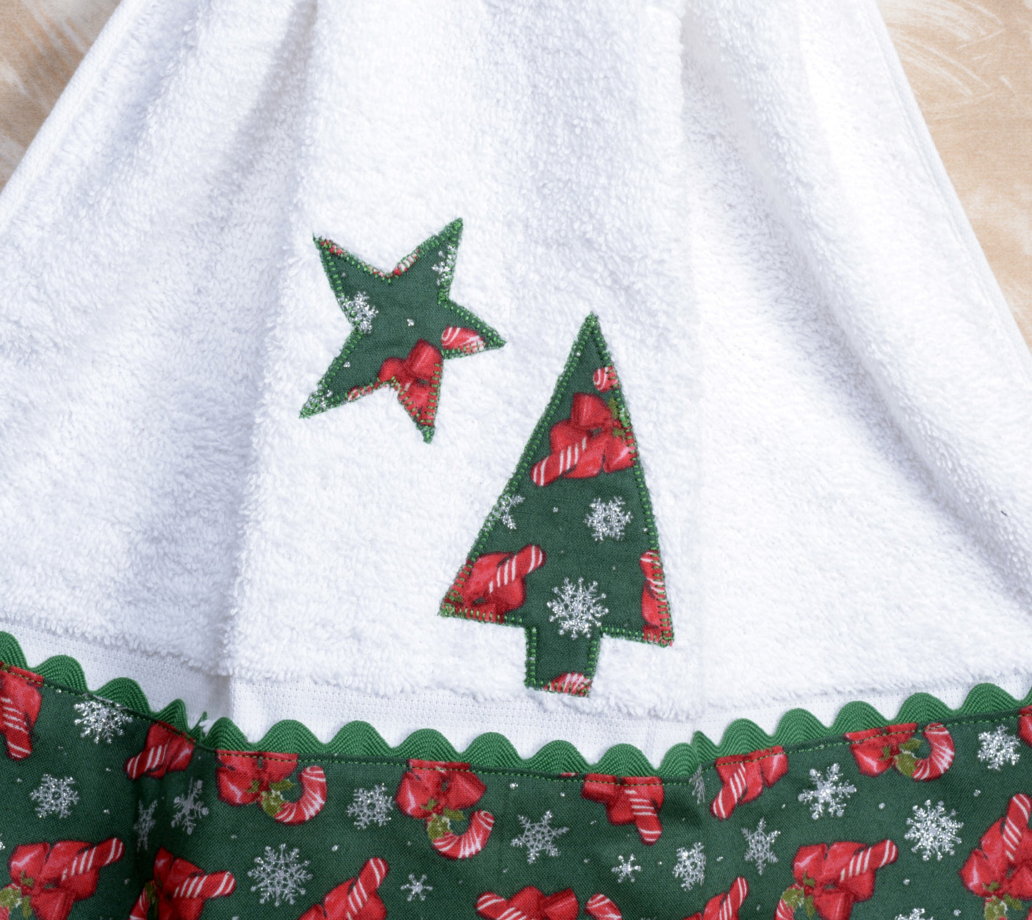 Hanging Towel - Christmas Tree and Decoration