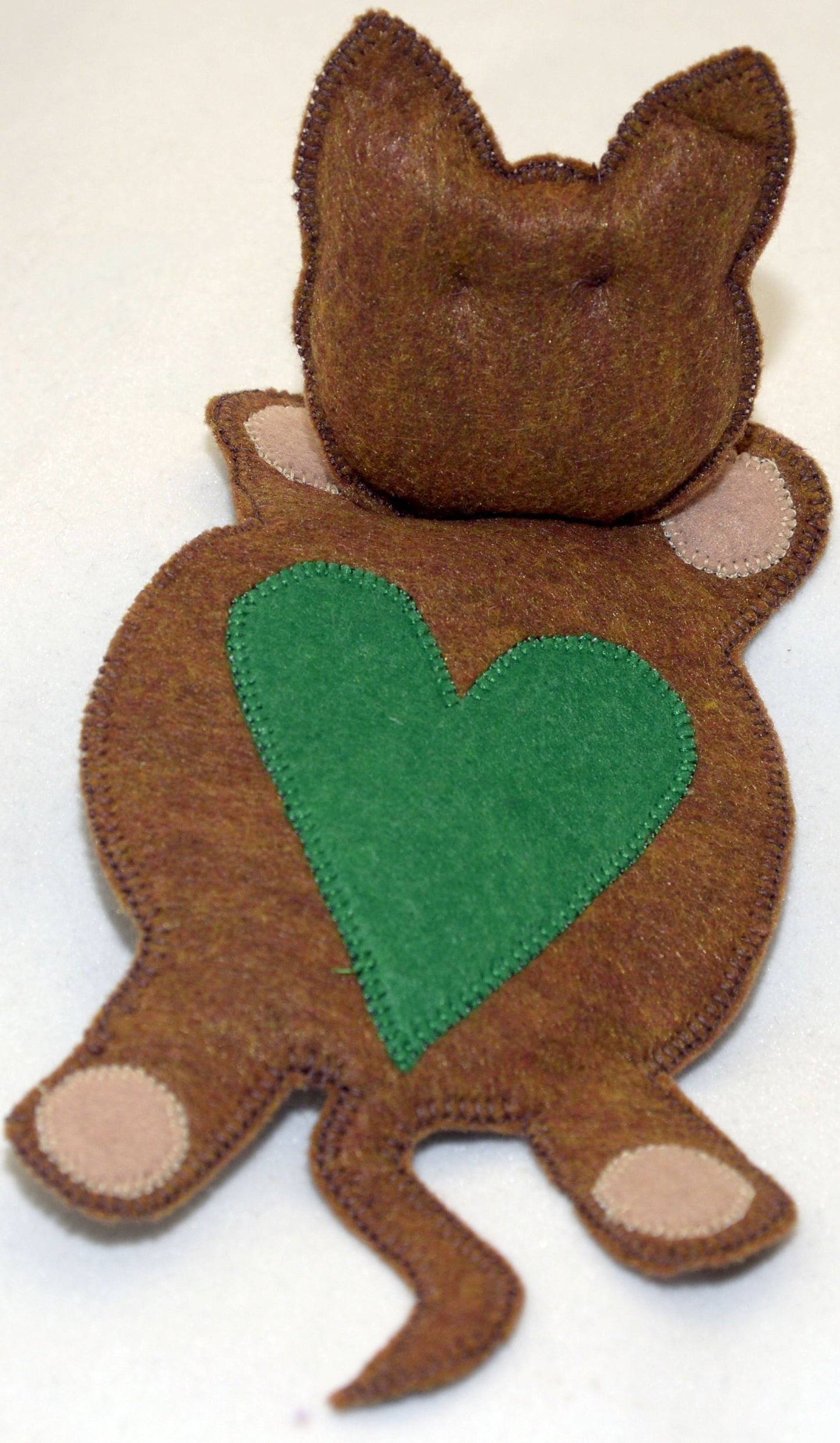 Mug Rug - Brown cat with green heart on back