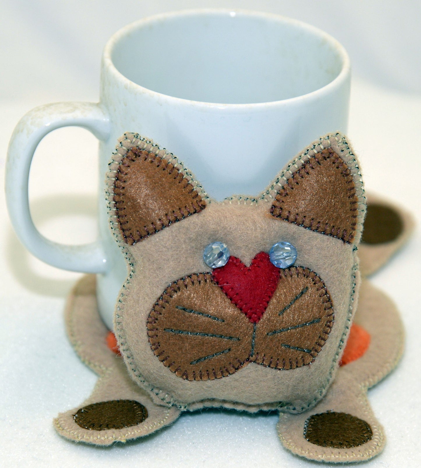 Mug Rug - Light Brown Cat with Orange Heart