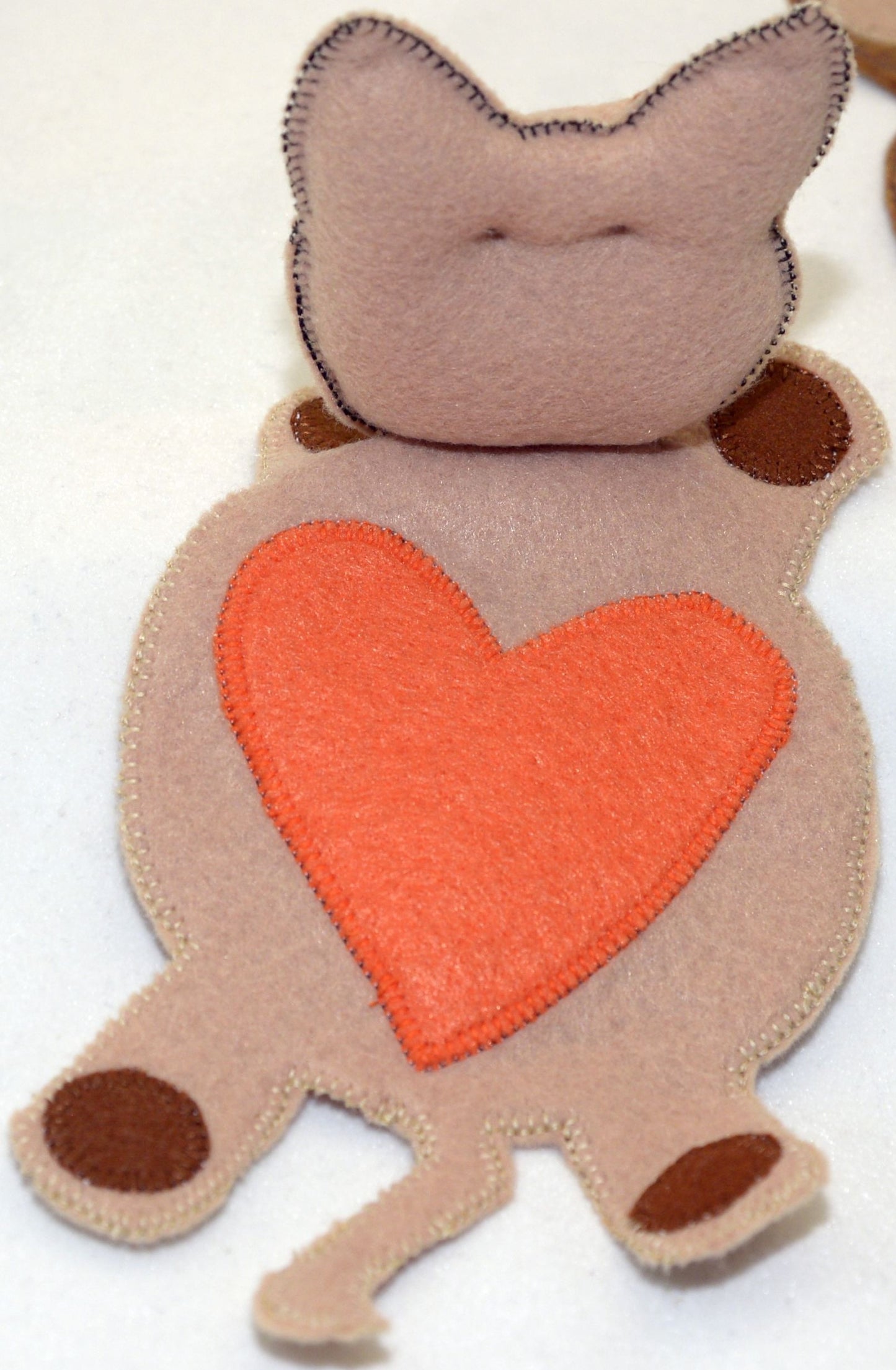 Mug Rug - Light Brown Cat with Orange Heart