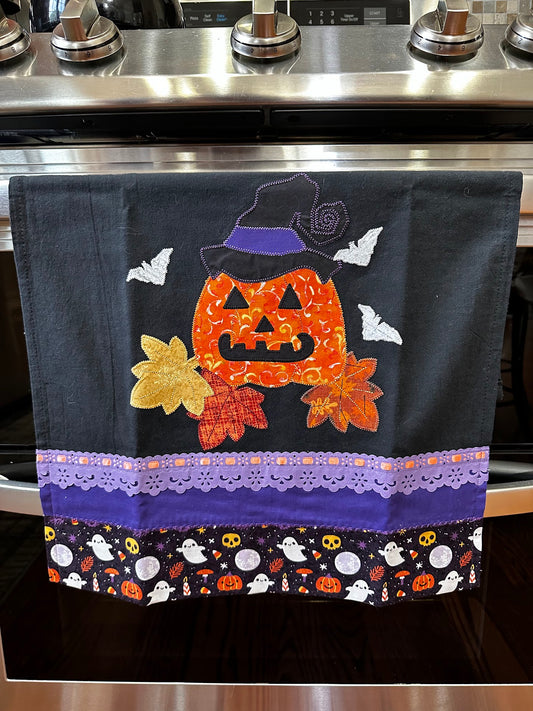 Tea Towel Halloween scare Pumpkin Carved with Witch Hat - Black